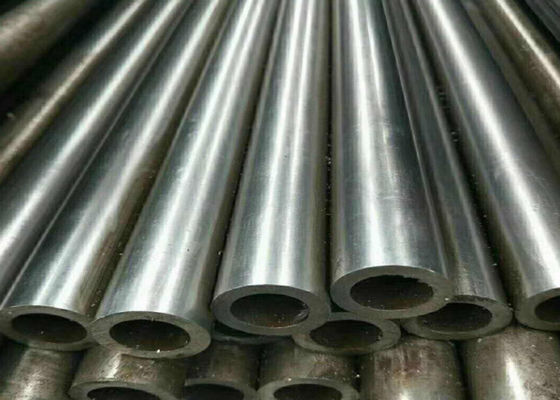 Ανθεκτικός στη θερμοκρασία ASTM A213 Σύνθετος σωλήνας χάλυβα με TPI
