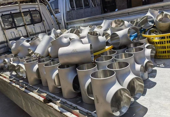 Τμήμα σχήμα στρογγυλό 304 Stainless Pipe Fittings Demention 1/2" έως 80"