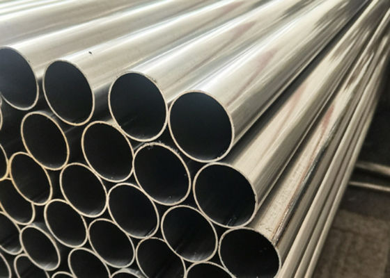 Σιδηροδρομικό σωλήνα ASTM A500 Standard ERW για χαμηλό κράμα χάλυβα σε ορθογώνιο σχήμα