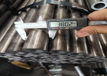 16Mn Χάλυβας σωλήνα ανταλλακτή θερμότητας 0,7-30MM πάχος τοίχου προσαρμοσμένο μήκος